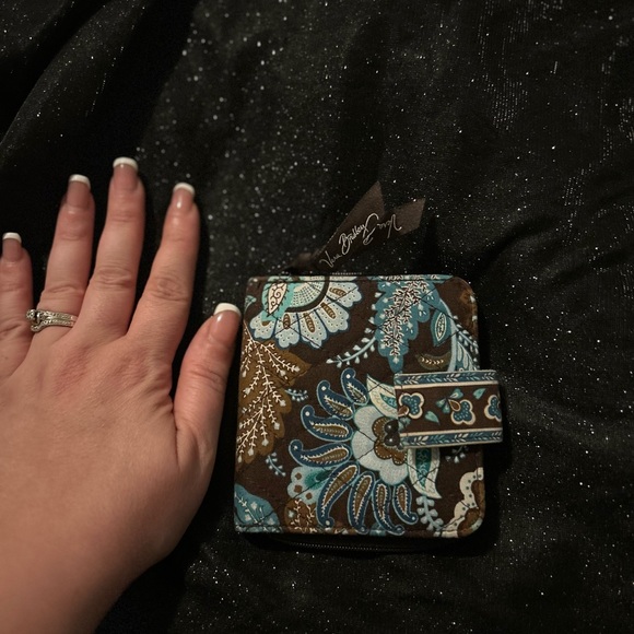 Brown Vera Bradley wallet - Picture 6 of 6